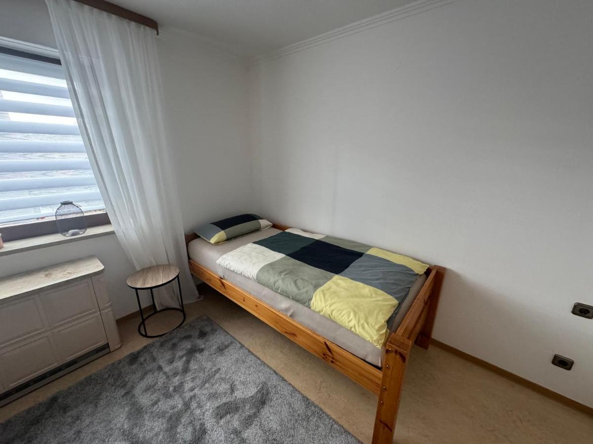 Apartamento Schoenes, Friedliches Zimmer Augsburgo Exterior foto